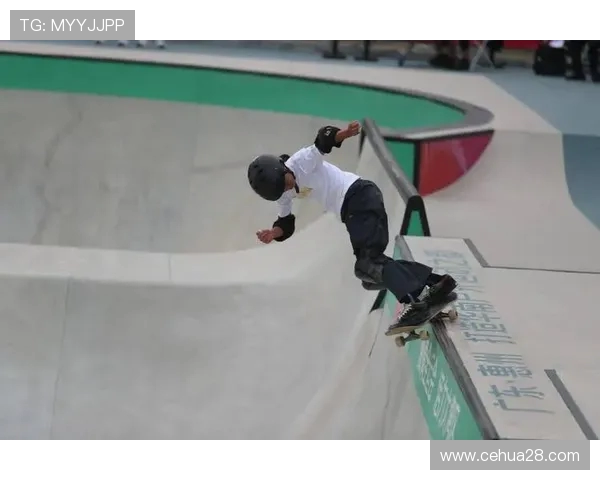 滑板竞技新风潮：探秘杭州滑板队的进攻战术与训练秘诀